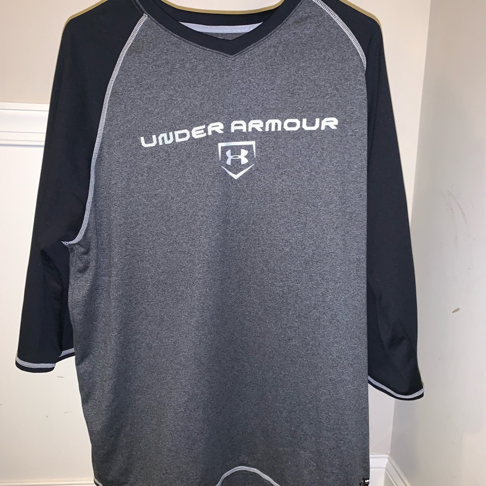 Men’s under armour shirt